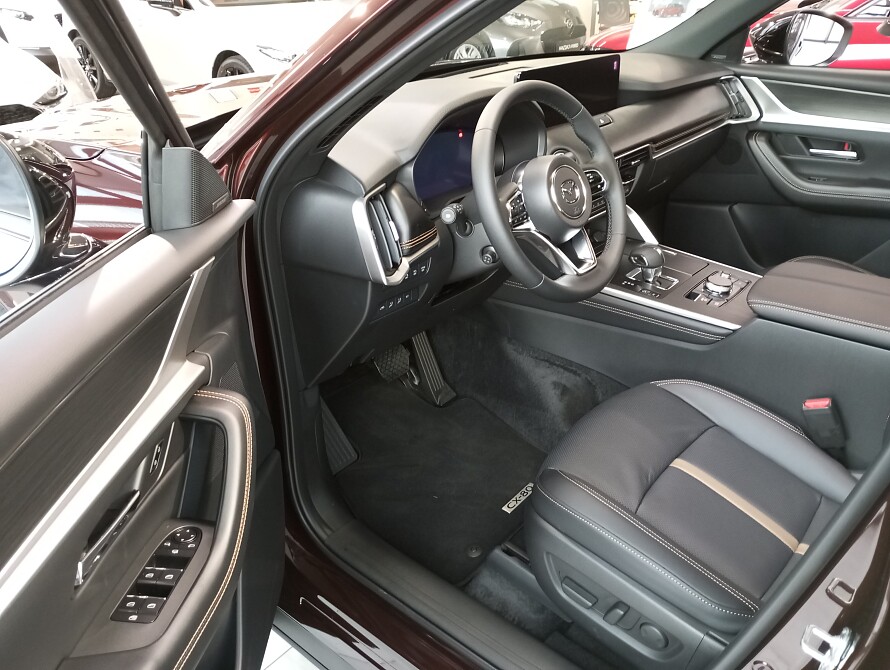 Mazda CX-80 - Kolor Artisan Red, zdjęcie 3