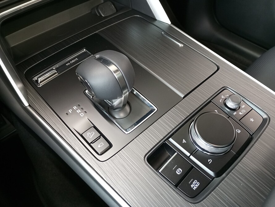 Mazda CX-80 - Kolor Artisan Red, zdjęcie 10