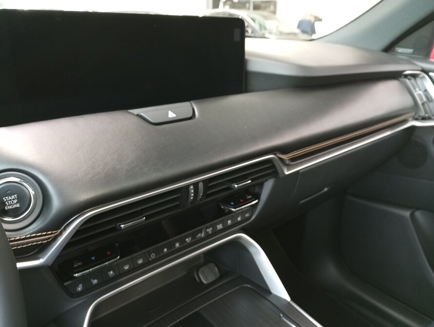 Mazda CX-80 - Kolor Artisan Red, zdjęcie 6