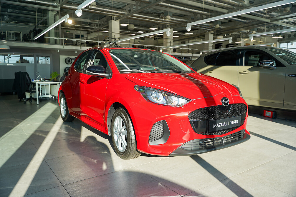 Mazda 2 Hybrid - Kolor Formal Red, zdjęcie 1