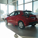 Mazda 2 Hybrid - Kolor Formal Red, zdjęcie 4