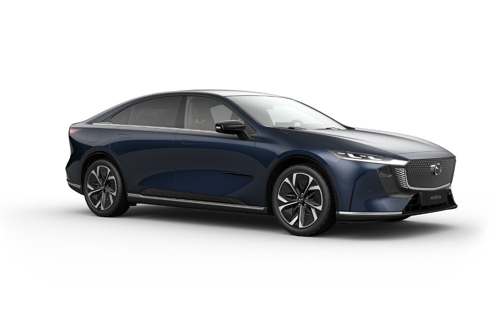 Mazda 6e - Kolor Deep Crystal Blue, zdjęcie 1