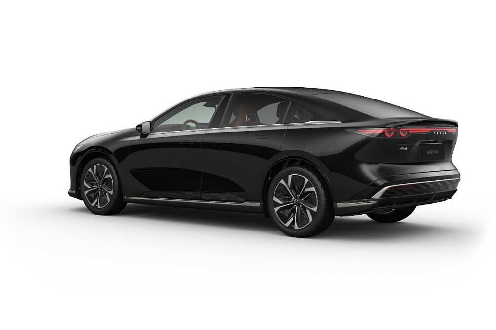 Mazda 6e - Kolor Jet Black, zdjęcie 6