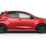 Mazda 2 Hybrid - Kolor Formal Red, zdjęcie 5