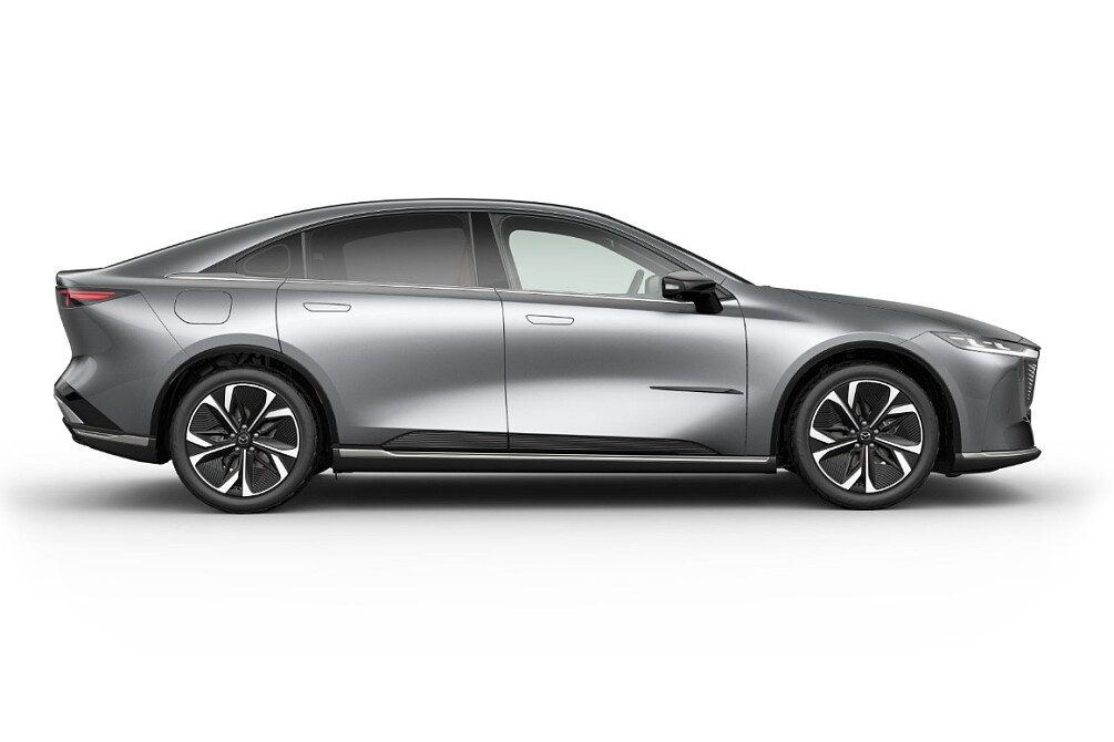 Mazda 6e - Kolor Polymetal Gray, zdjęcie 2