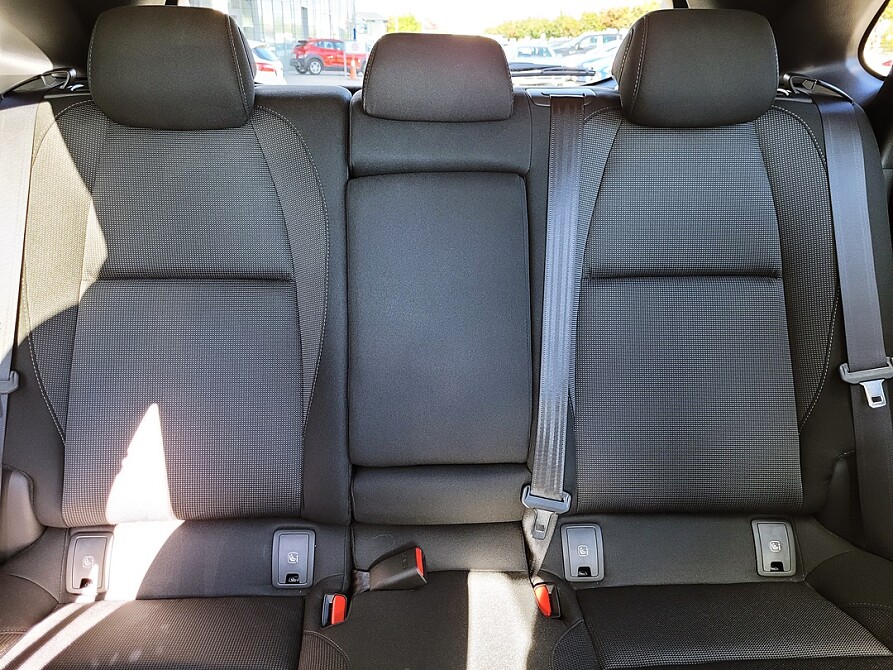 Mazda CX-30 - Kolor Deep Crystal Blue, zdjęcie 8