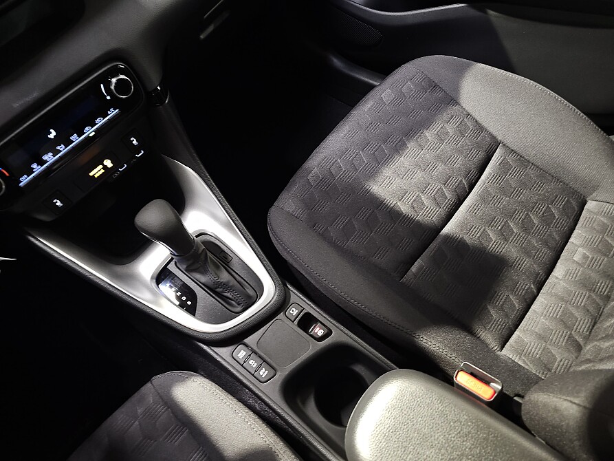 Mazda 2 Hybrid - Kolor Lead Grey, zdjęcie 12