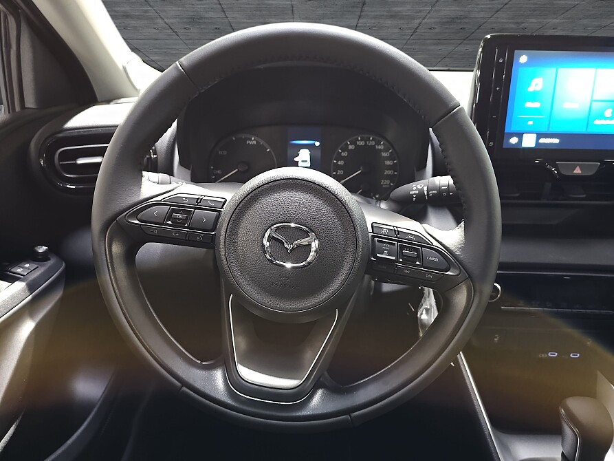 Mazda 2 Hybrid - Kolor Lead Grey, zdjęcie 6