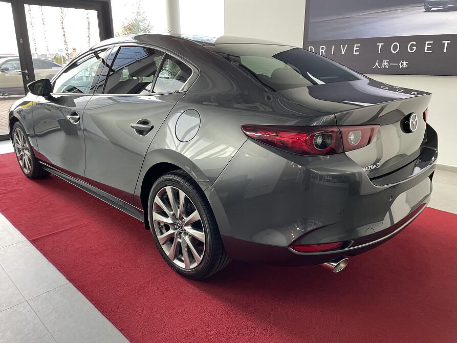 Mazda 3 - Kolor Machine Gray, zdjęcie 4