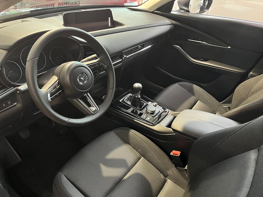 cx-30 exclusive line machie gray 3.jpeg