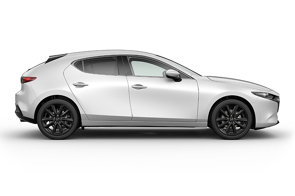 MAZDA3 Exclusive-line_Ceramic White_194.jpg