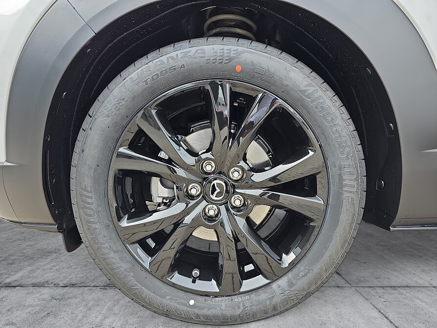 Mazda CX-30 - Kolor Snowflake White Pearl, zdjęcie 8