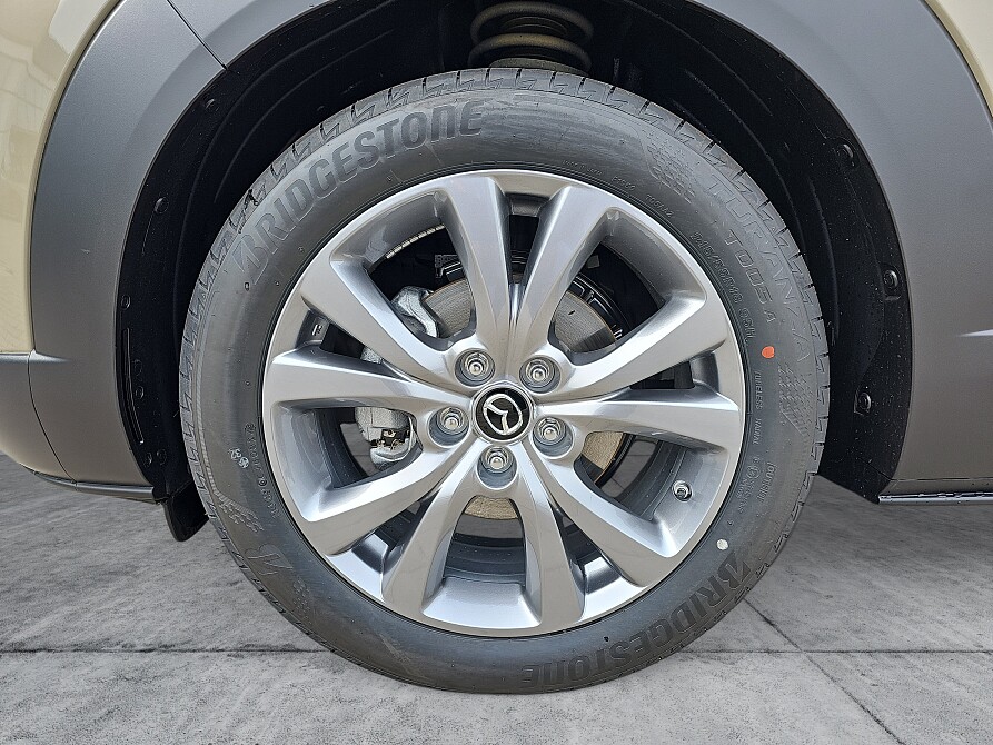 Mazda CX-30 - Kolor Zircon Sand Metalic, zdjęcie 9