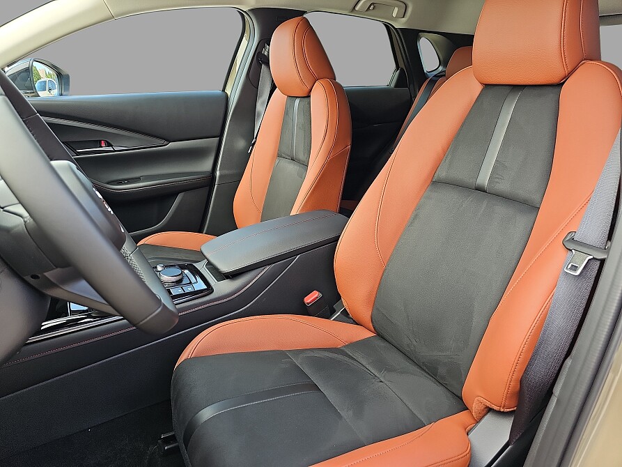 Mazda CX-30 - Kolor Zircon Sand Metalic, zdjęcie 16