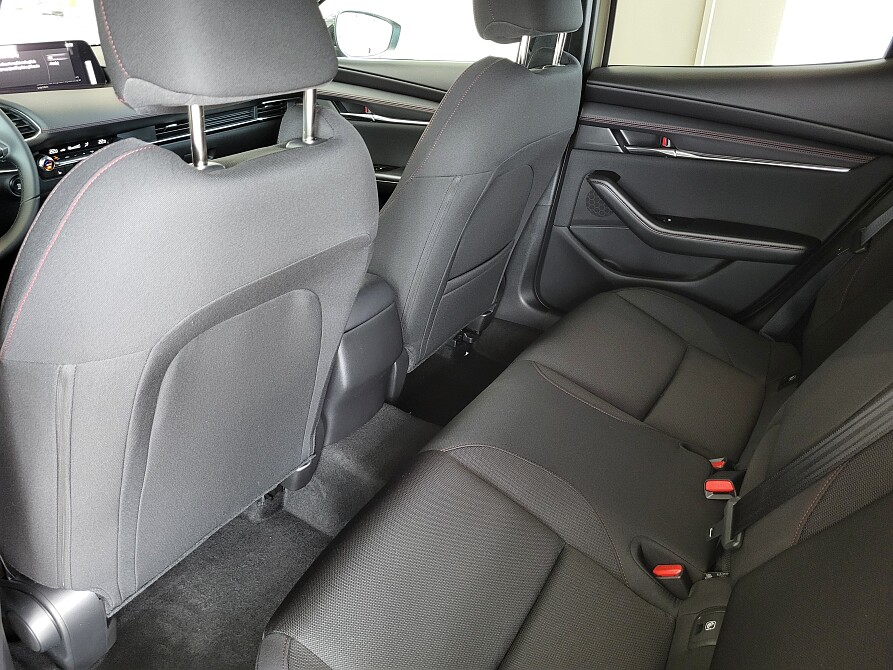 Mazda 3 - Kolor Zircon Sand Metalic, zdjęcie 11