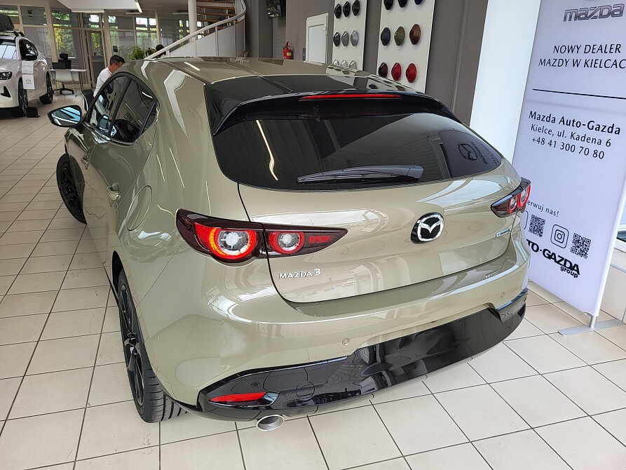 Mazda 3 - Kolor Zircon Sand Metalic, zdjęcie 5