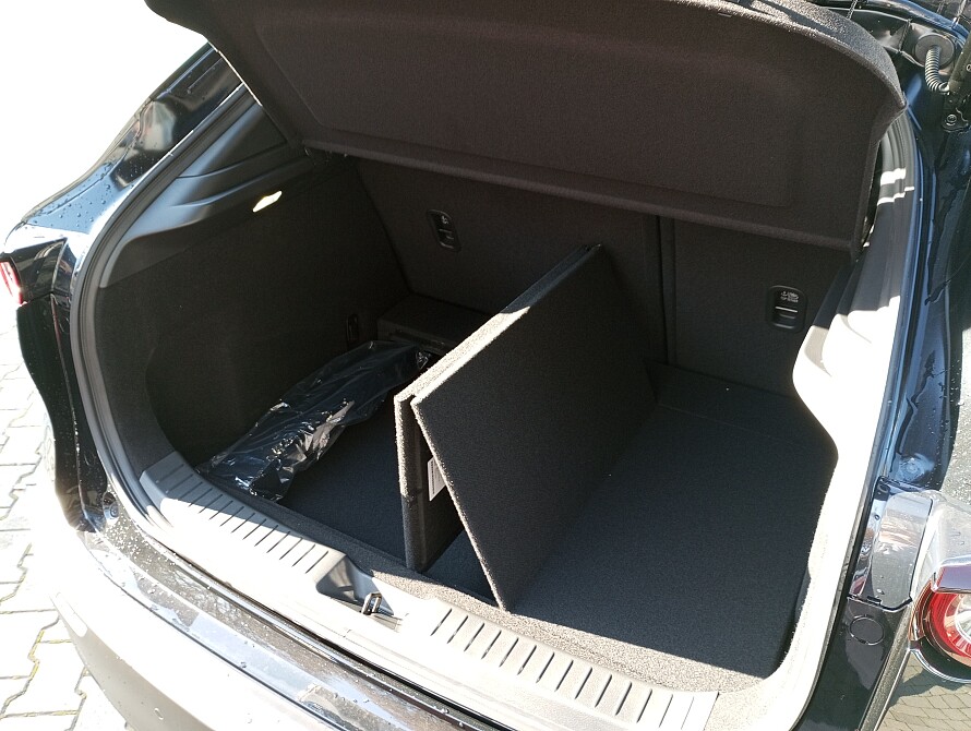 Mazda CX-30 - Kolor Jet Black, zdjęcie 14