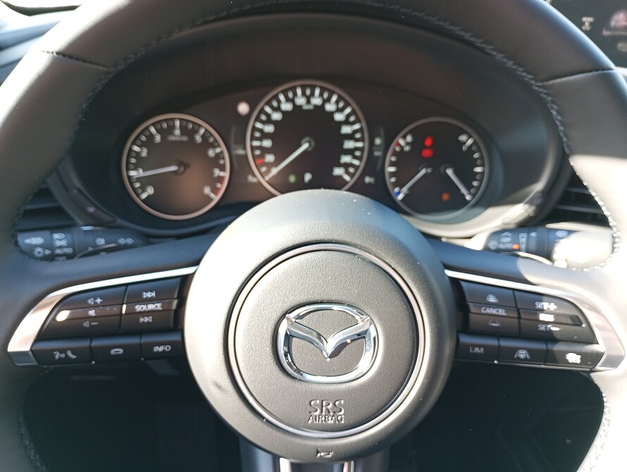 Mazda CX-30 - Kolor Jet Black, zdjęcie 6