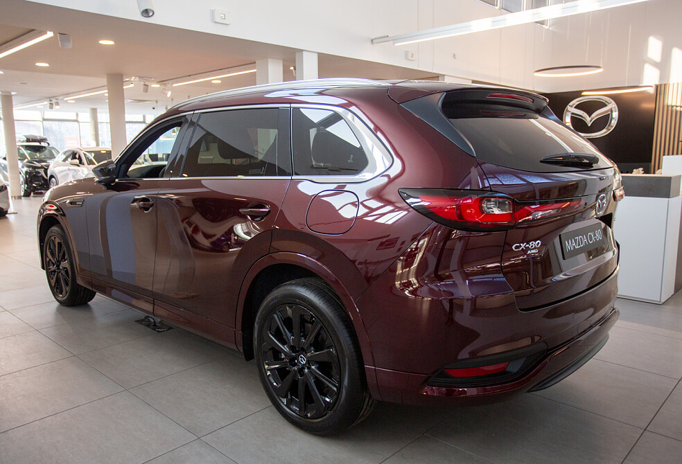 Mazda CX-80 - Kolor Artisan Red, zdjęcie 2