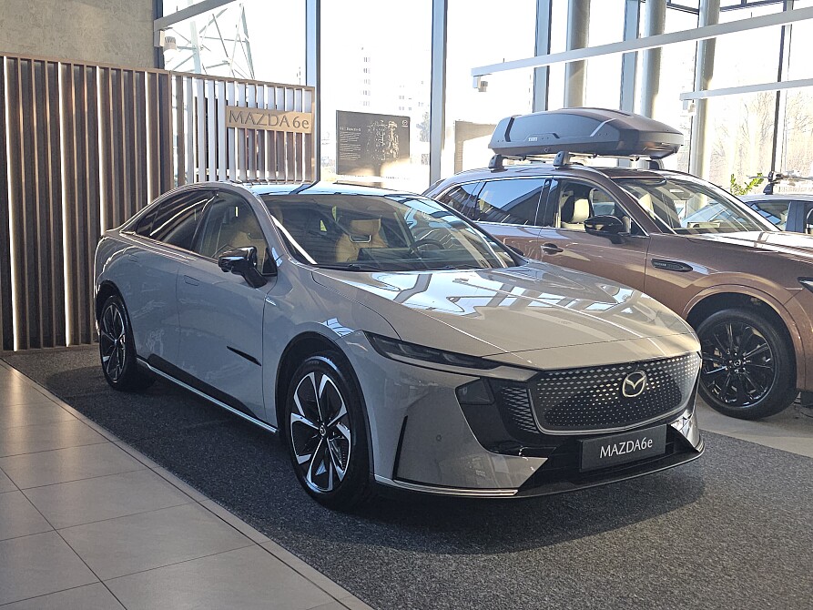 Mazda 6e - Kolor Aero Grey, zdjęcie 1