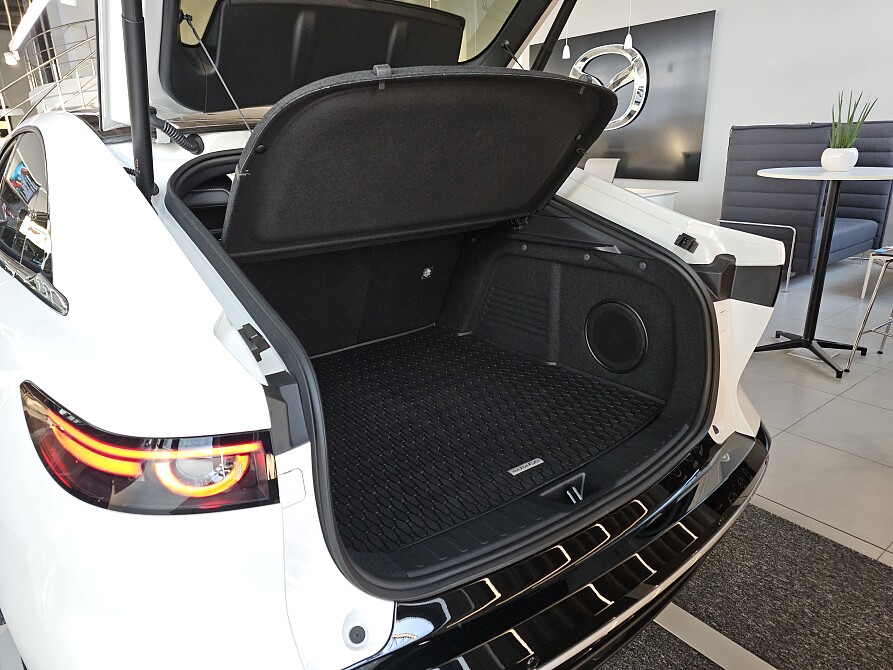 Mazda 6e - Kolor Biały, zdjęcie 8