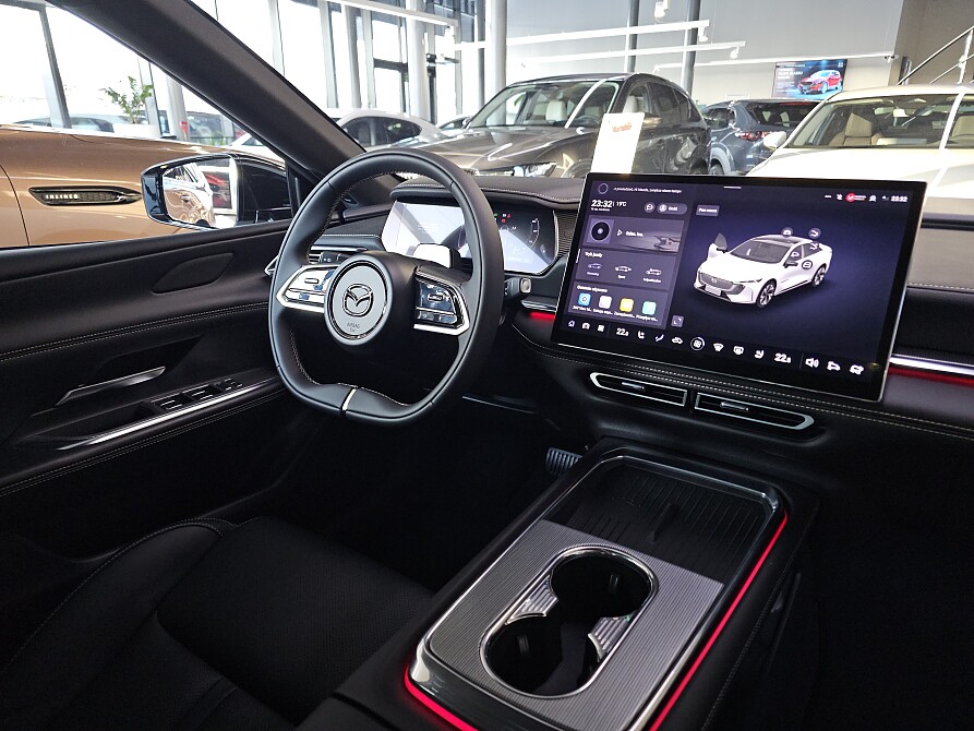 Mazda 6e - Kolor Biały, zdjęcie 12