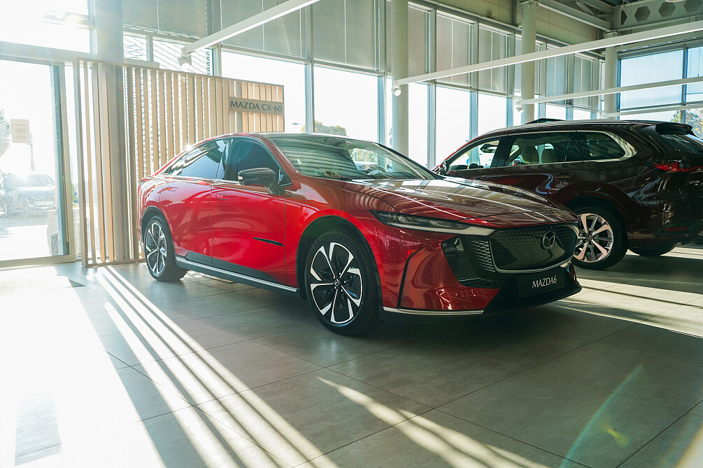 Mazda 6e - Kolor Soul Red Crystal, zdjęcie 1