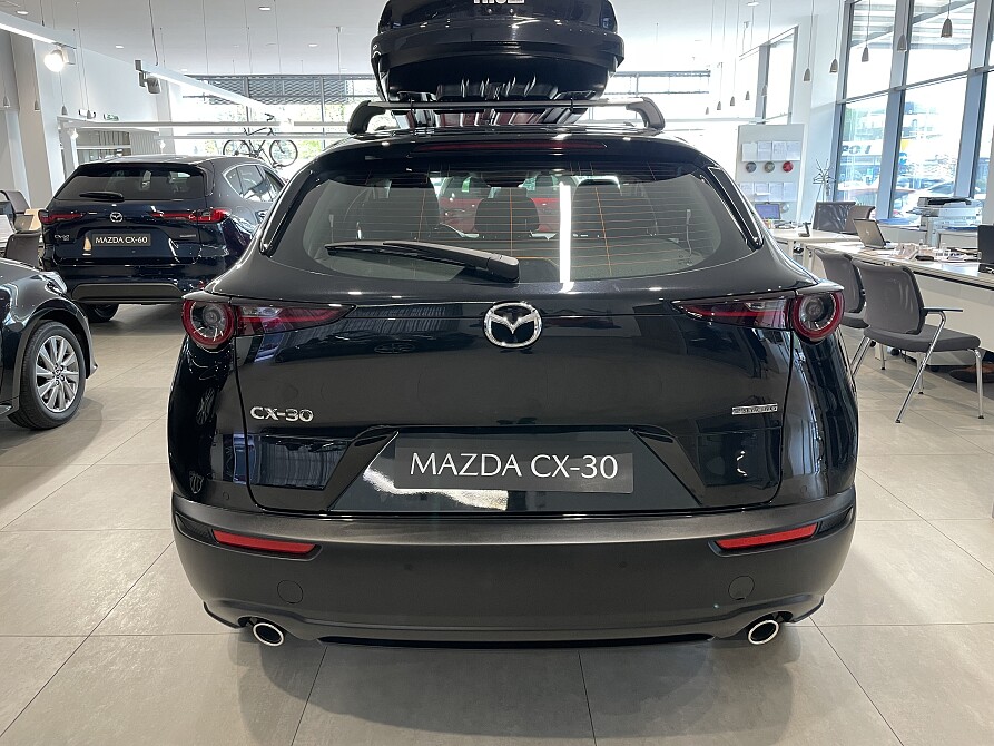 Mazda CX-30 - Kolor Jet Black, zdjęcie 4