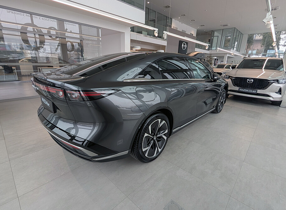 Mazda 6e - Kolor Machine Gray, zdjęcie 6