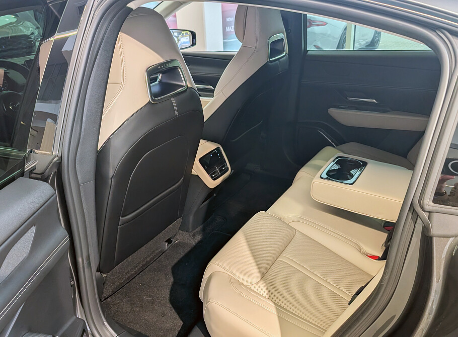 Mazda 6e - Kolor Machine Gray, zdjęcie 10