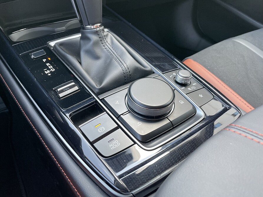 Mazda CX-30 - Kolor Jet Black, zdjęcie 11