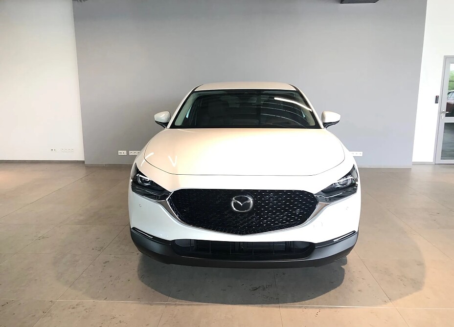 Mazda CX-30 - Kolor Platinum Quartz, zdjęcie 3