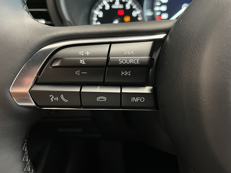 Mazda 3 - Kolor Ceramic Metalic, zdjęcie 10