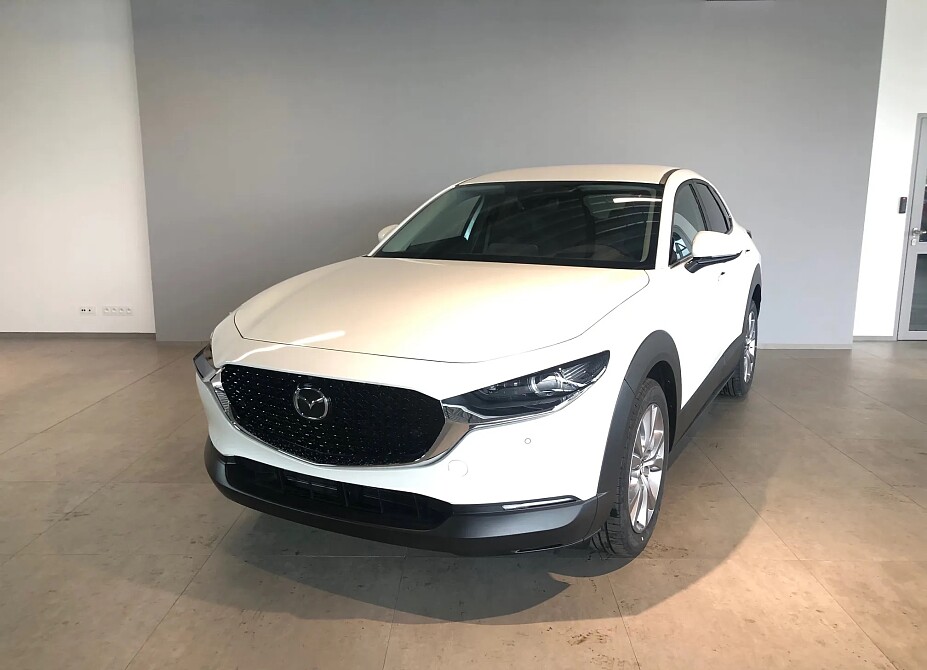 Mazda CX-30 - Kolor Platinum Quartz, zdjęcie 2