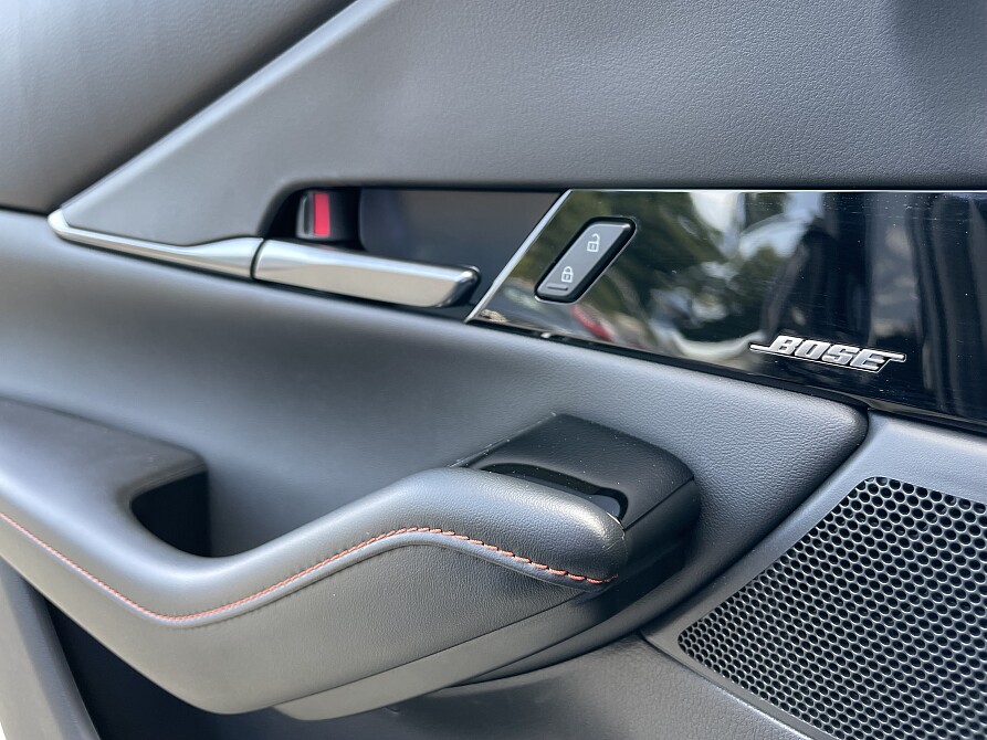 Mazda CX-30 - Kolor Jet Black, zdjęcie 5