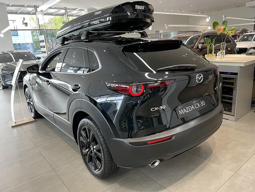 Mazda CX-30 - Kolor Jet Black, zdjęcie 3