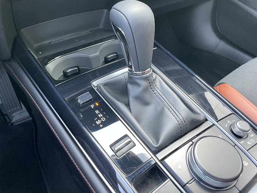 Mazda CX-30 - Kolor Jet Black, zdjęcie 15