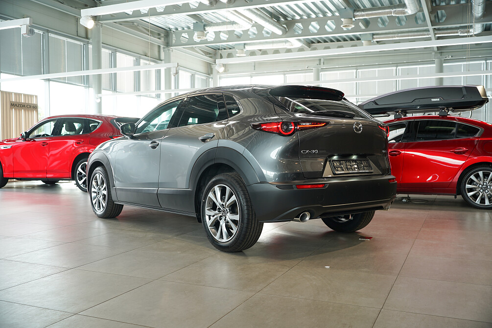 Mazda CX-30 - Kolor Machine Gray, zdjęcie 6