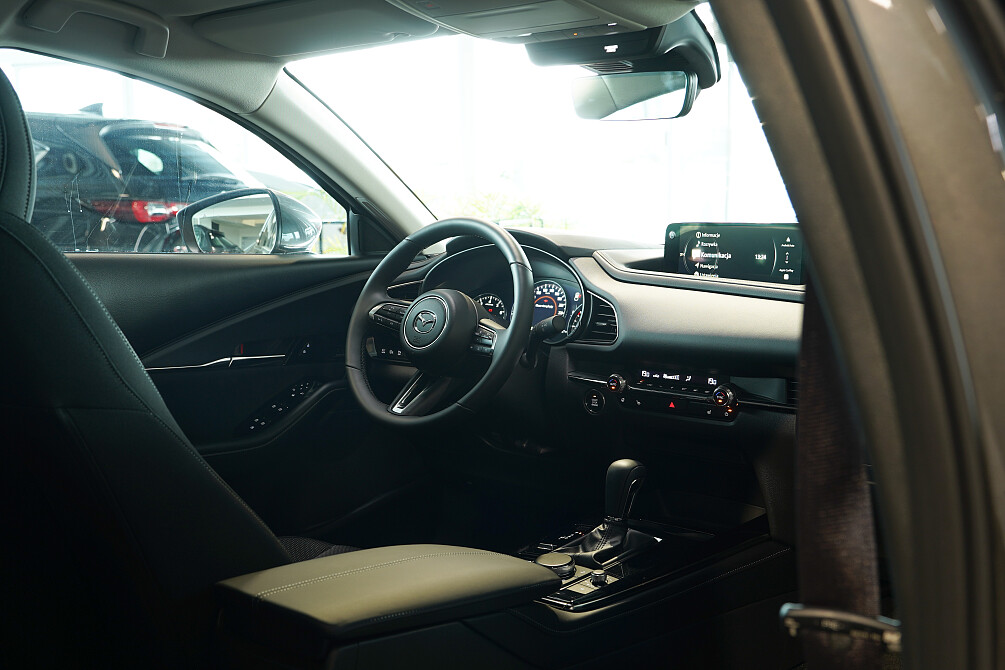 Mazda CX-30 - Kolor Machine Gray, zdjęcie 7