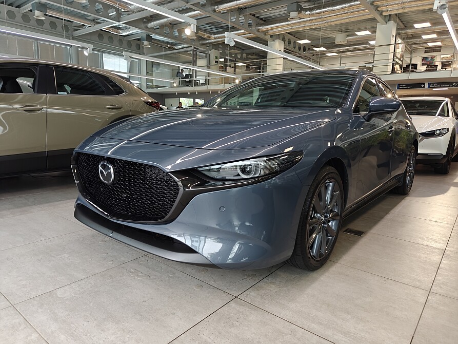 Mazda 3 - Kolor Polymetal Gray, zdjęcie 2