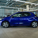 Mazda 2 Hybrid - Kolor Niebieski, zdjęcie 2