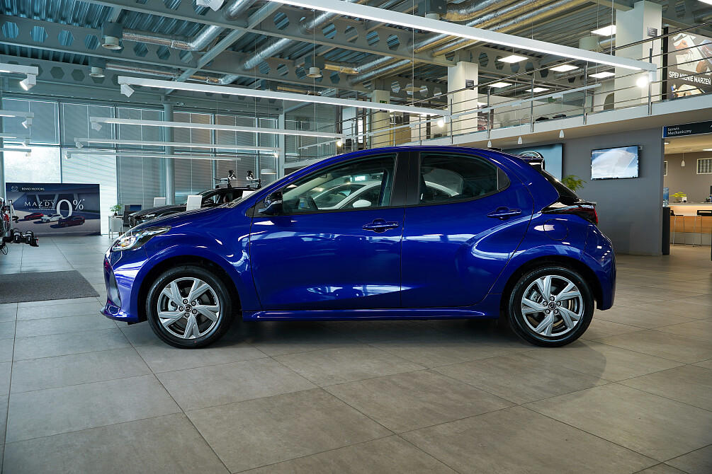 Mazda 2 Hybrid - Kolor Niebieski, zdjęcie 2