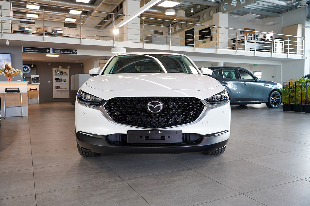 Mazda CX-30 - Kolor Snowflake White Pearl, zdjęcie 6