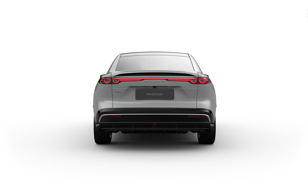 Mazda 6e - Kolor Aero Grey, zdjęcie 3