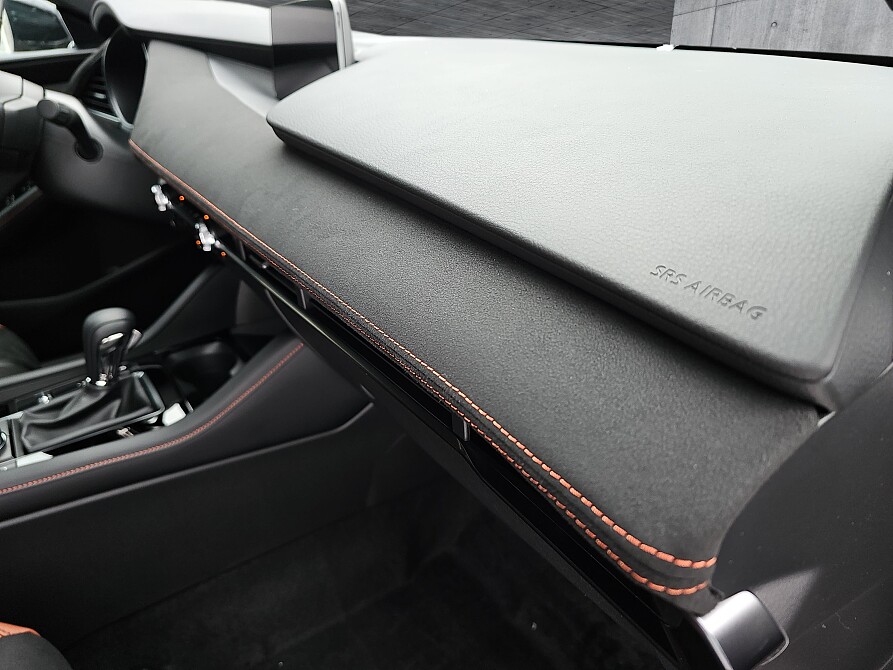 Mazda 3 - Kolor Zircon Sand Metalic, zdjęcie 20