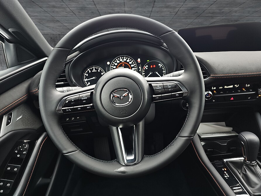 Mazda 3 - Kolor Zircon Sand Metalic, zdjęcie 9