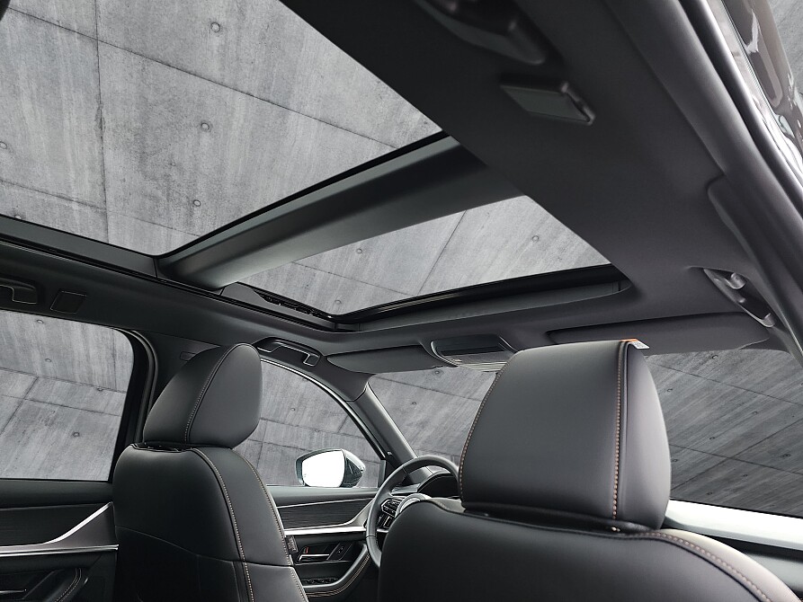 Mazda CX-60 - Kolor Machine Gray, zdjęcie 15
