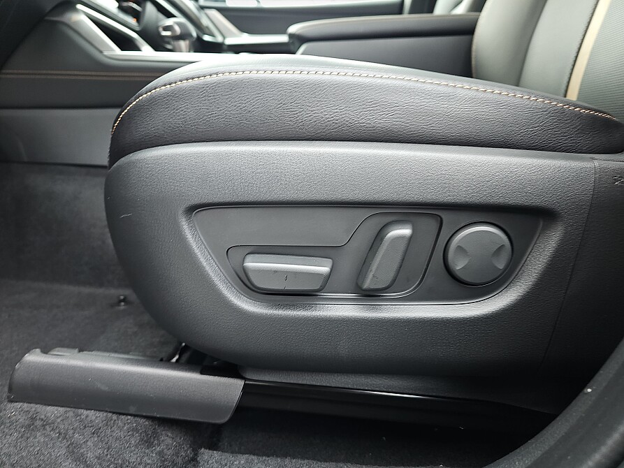 Mazda CX-60 - Kolor Machine Gray, zdjęcie 16