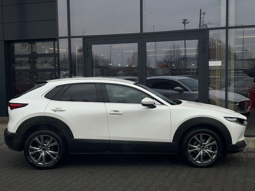 Mazda CX-30 - Kolor Snowflake White Pearl, zdjęcie 7