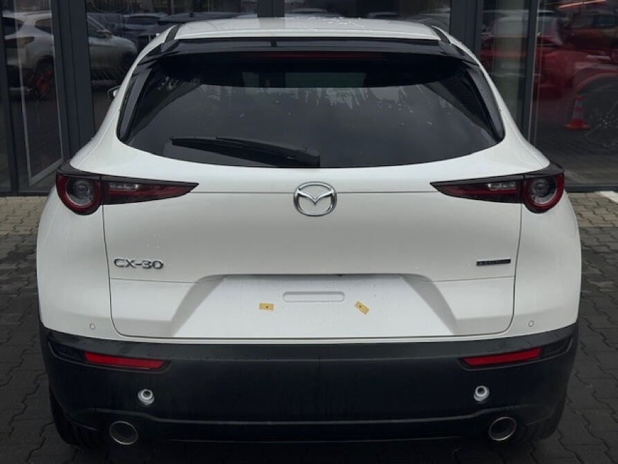 Mazda CX-30 - Kolor Snowflake White Pearl, zdjęcie 5